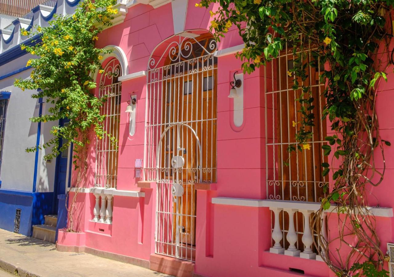 Casa Rosa - Alma Hotels Santa Marta  Exterior photo